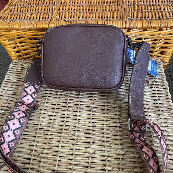 Saving for friend 😊Wrangler Brown and Pink Patterned Crossbody Bag - Picture 4 of 7